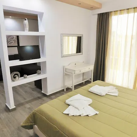 מלון Sunshine 2*