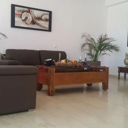 Sunshine Лардос