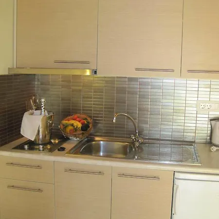 Отель Sunshine Лардос