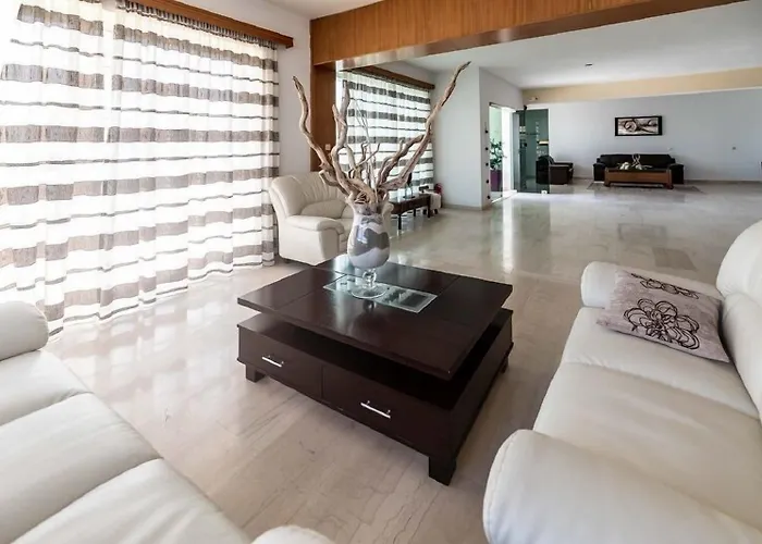 Sunshine فندق 2*